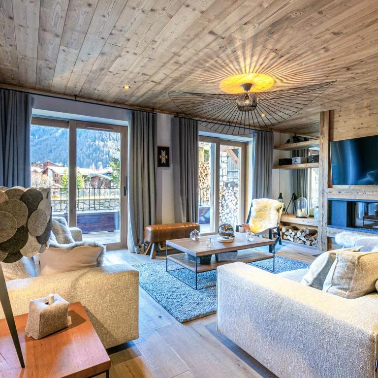Luxueux 4 pièces avec balcon, cheminée et services conciergerie à Val-d'Isère - FR-1-694-65 - Apartment - 1