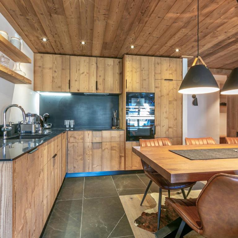 Luxueux 4 pièces avec balcon, cheminée et services conciergerie à Val-d'Isère - FR-1-694-65 - Apartment - 14