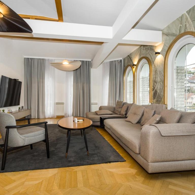 ApartVilla Art of Living luxury suite - Three-Bedroom Apartment - 3