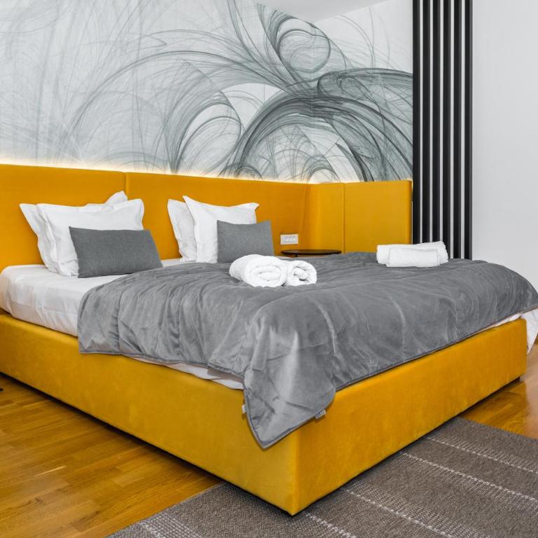 ApartVilla Art of Living luxury suite - Three-Bedroom Apartment - 17
