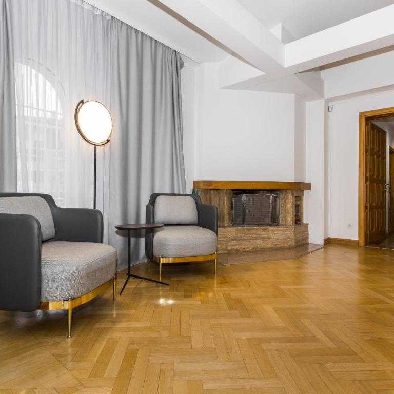 ApartVilla Art of Living luxury suite - Three-Bedroom Apartment - 7