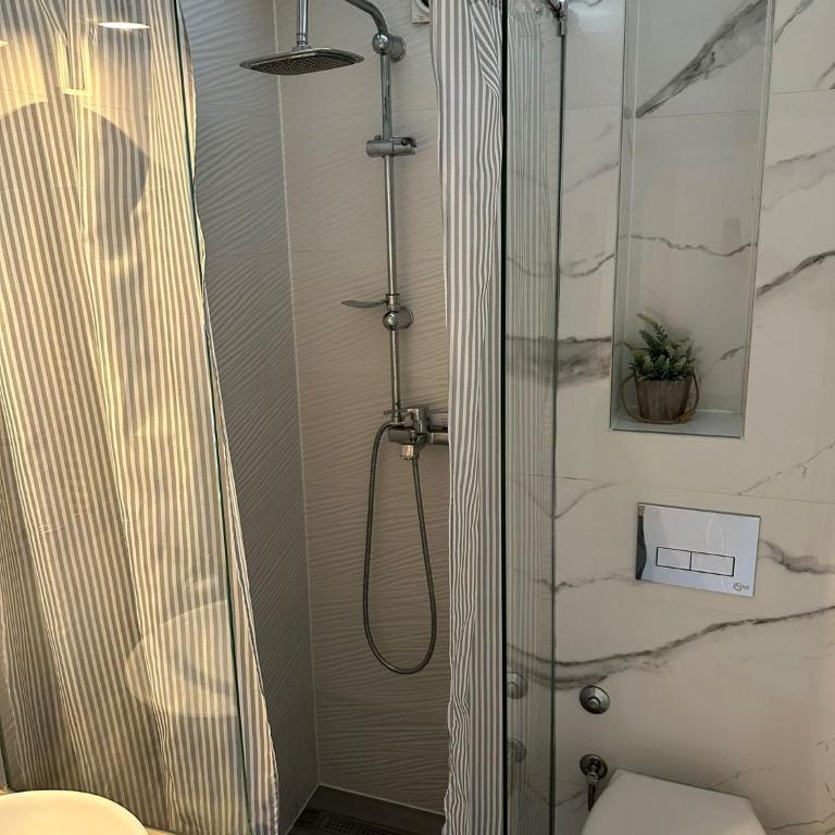 The Pearl - One-Bedroom Apartment - 14