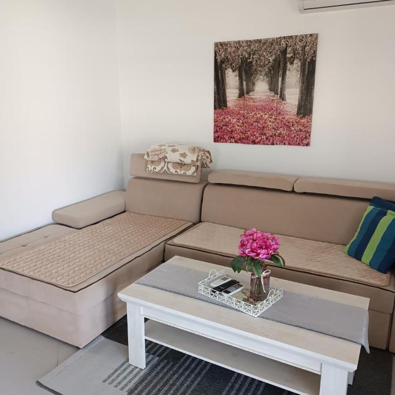 Holiday Home Racic - Two-Bedroom House - 10