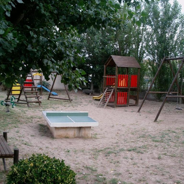 Appartement T2, terrasse, piscine, clim, proche plage - Appartement 2 Chambres - 9