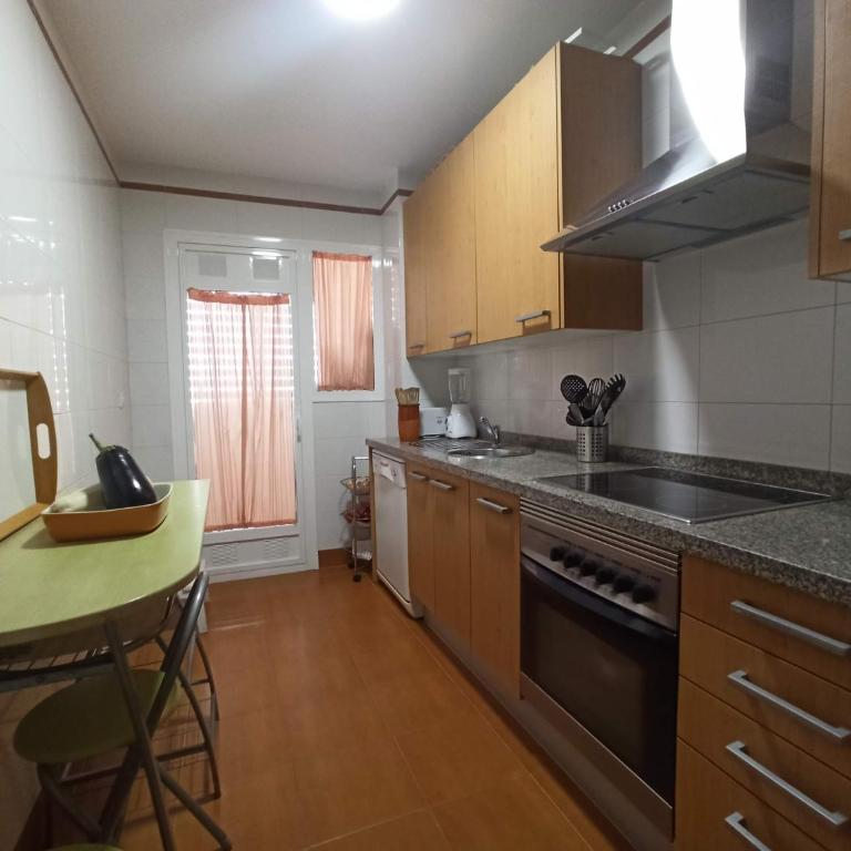 Precioso apartamento con terraza y vistas al mar - Apartamento de 2 dormitorios - 9