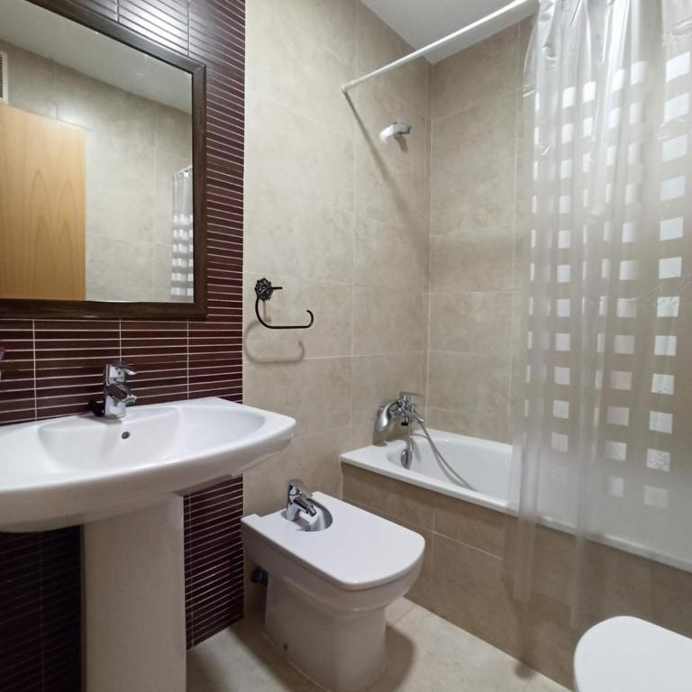 Precioso apartamento con terraza y vistas al mar - Apartamento de 2 dormitorios - 6