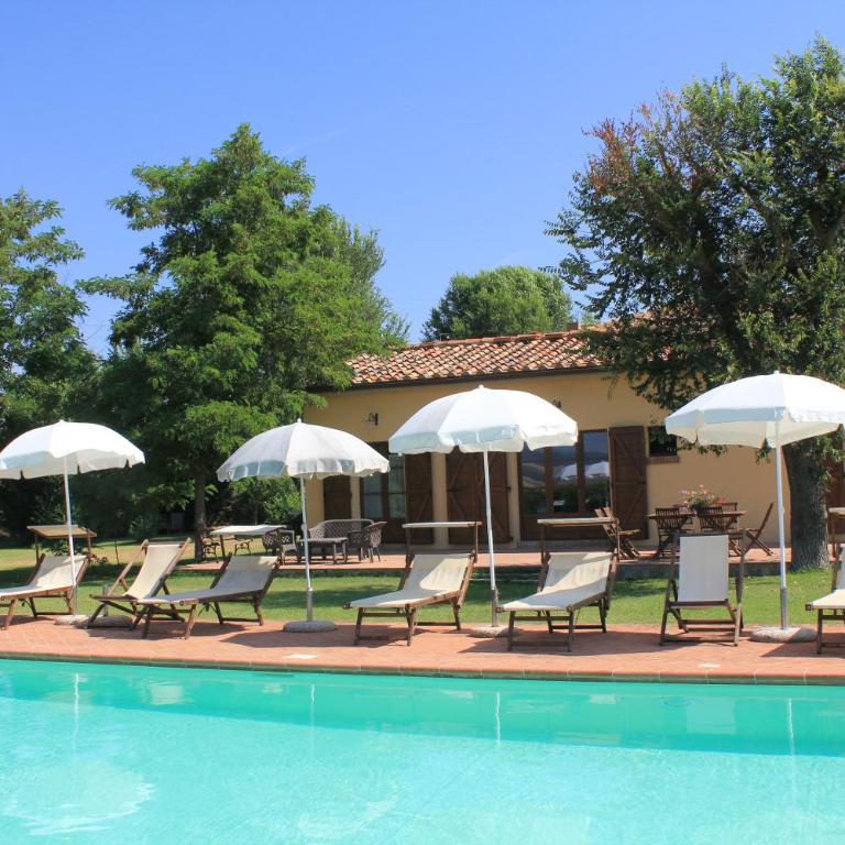 Agriturismo Piandimaggio - Habitación Doble con vistas a la piscina - 1
