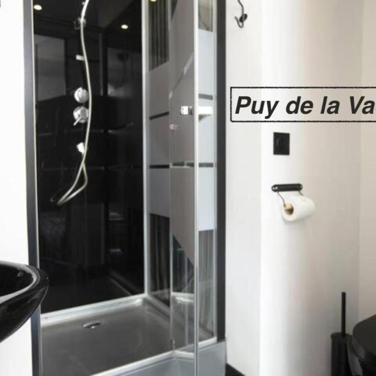 Logements Chaîne des Puys avec garages attenants - Studio - 5