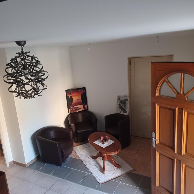 Grand Duplex Centre-Proche Gare & Axe Routier - Deluxe Apartment - 4