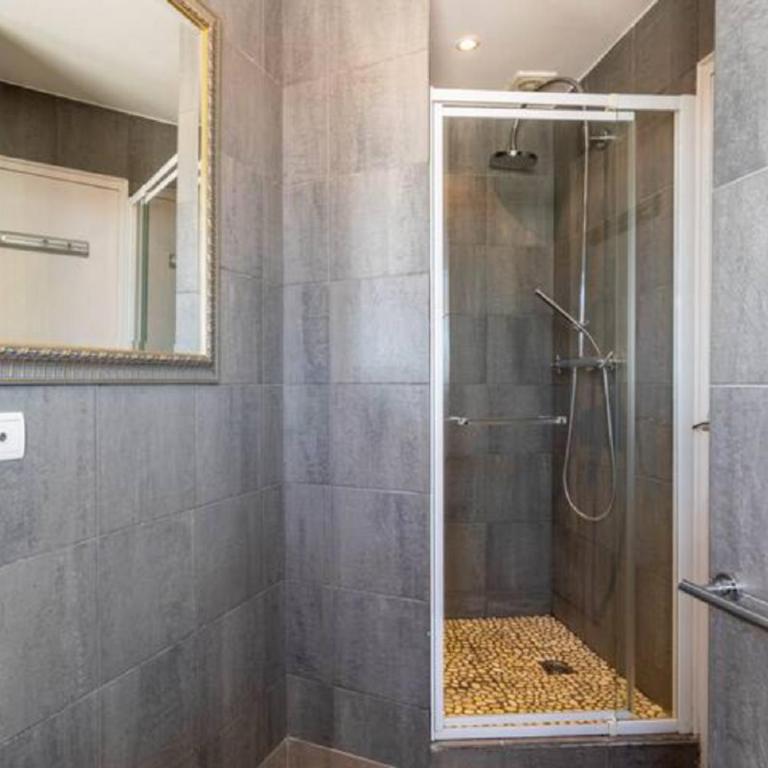 Centrally located flat with sea view terrasse - Appartement 2 Chambres - 10