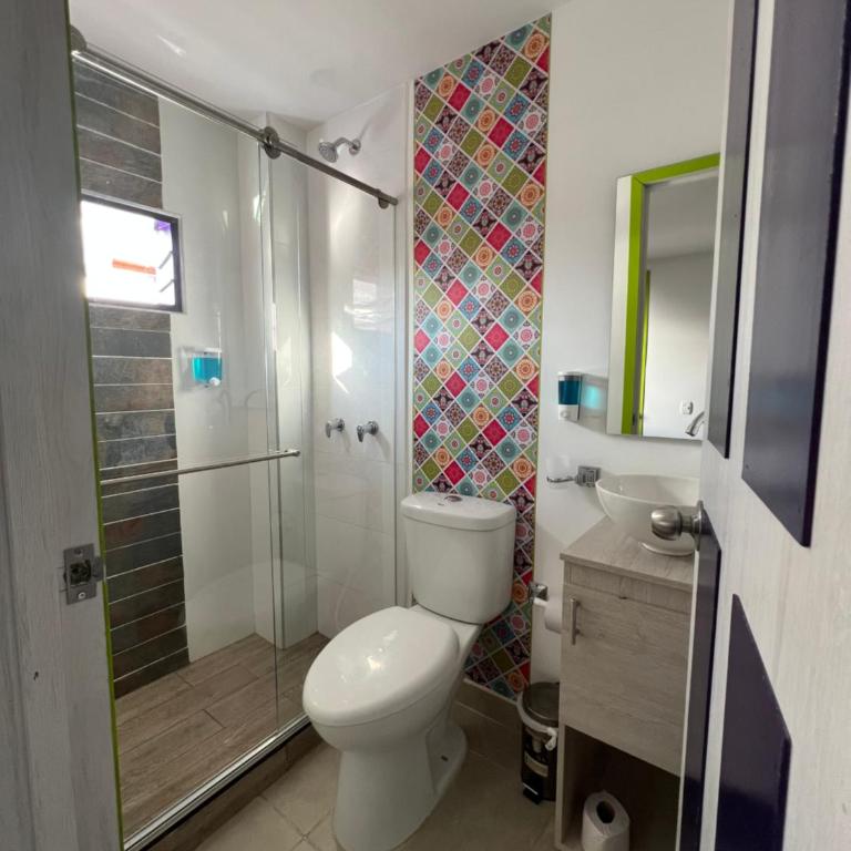 La posada de Rubi - Family Room with Private Bathroom - 3