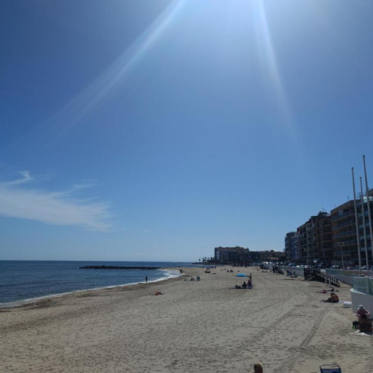 Beachfront Apartment with Sea View & Balcony PMT16 - Apartamento de 3 dormitorios - 16