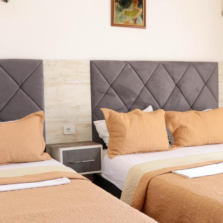 B&B Lovac Hasa - Trokrevetna Soba sa Balkonom - 1