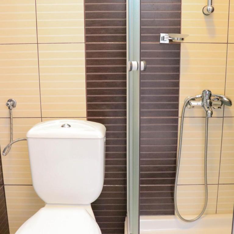 B&B Lovac Hasa - Porodična Soba sa Balkonom - 1