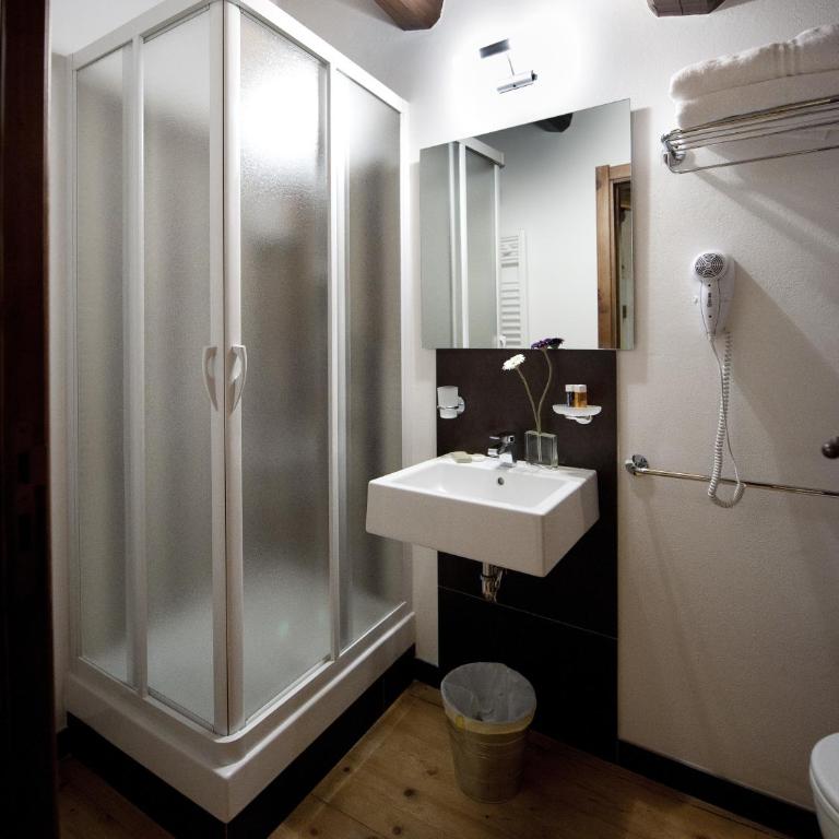 La Casa di Matilde - Camera Doppia con Letti Singoli con Bagno Privato - 3