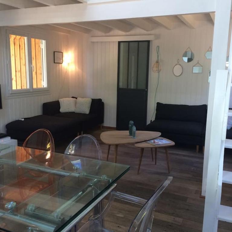 Maison cabane proche océan/bassin !!! - Villa - 34