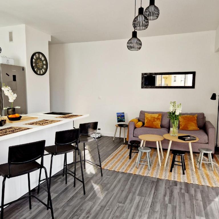 Nice Charmant 3 pièces proche mer Parking - Appartement 2 Chambres - 2