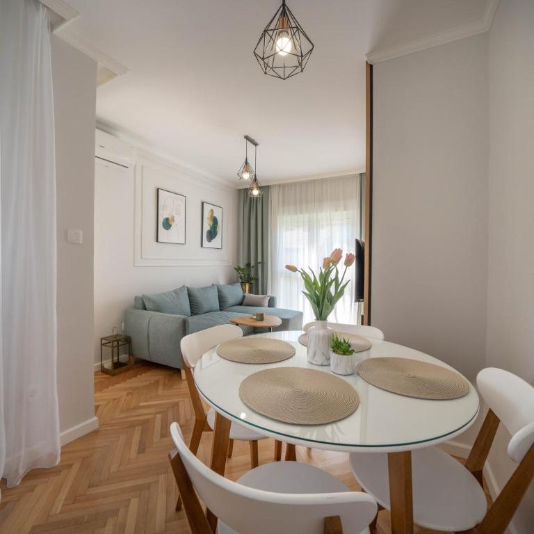 Luxury D&D Apartment - One-Bedroom Apartment - 2