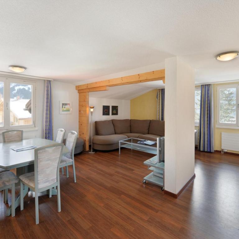 Eiger Guest House - Grindelwald - Apartment mit 3 Schlafzimmern im Dachgeschoss - Chalet Eiger - 5