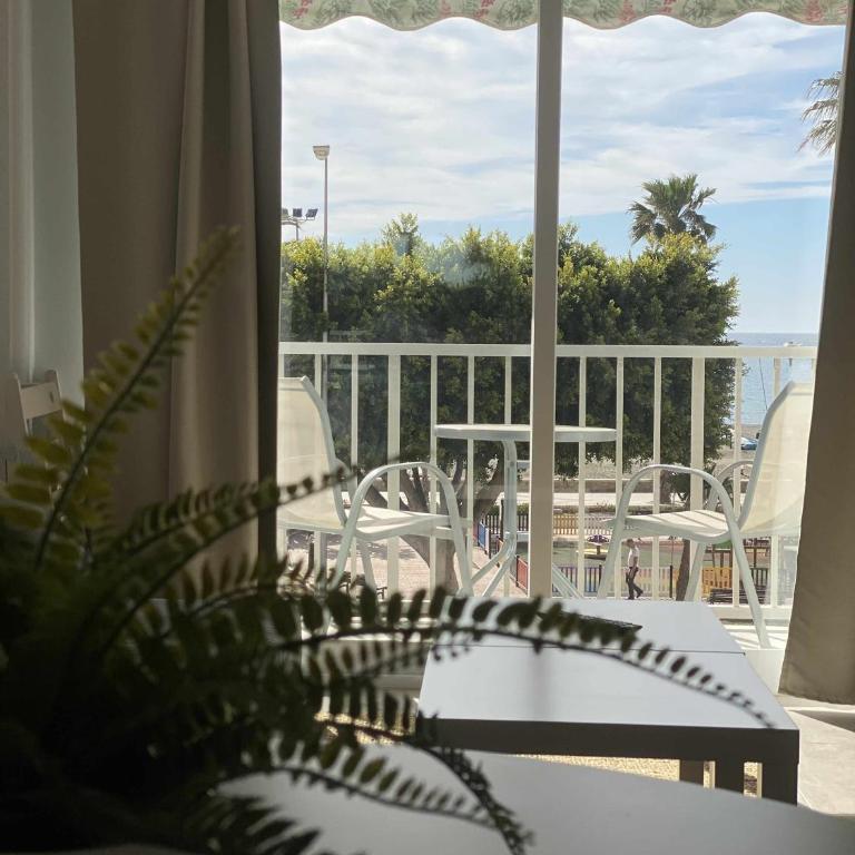 APARTAMENTO 2 HABITACIONES FRONTAL AL MAR 2 - Apartment with Sea View - 7