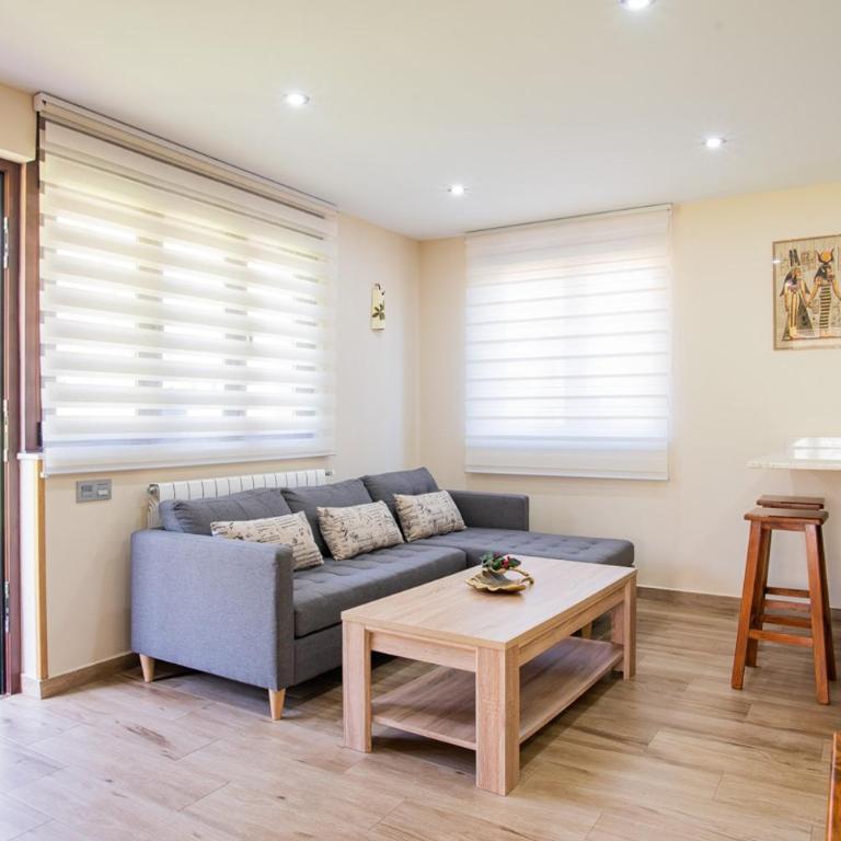Apartamentos La Cortina - Two-Bedroom House - 8