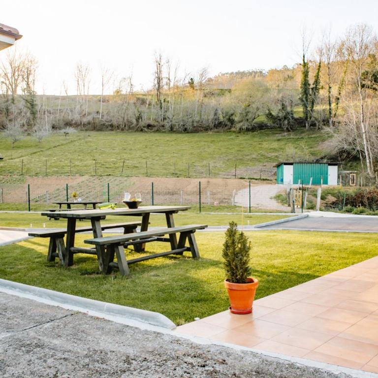 Apartamentos La Cortina - Four-Bedroom House - 23