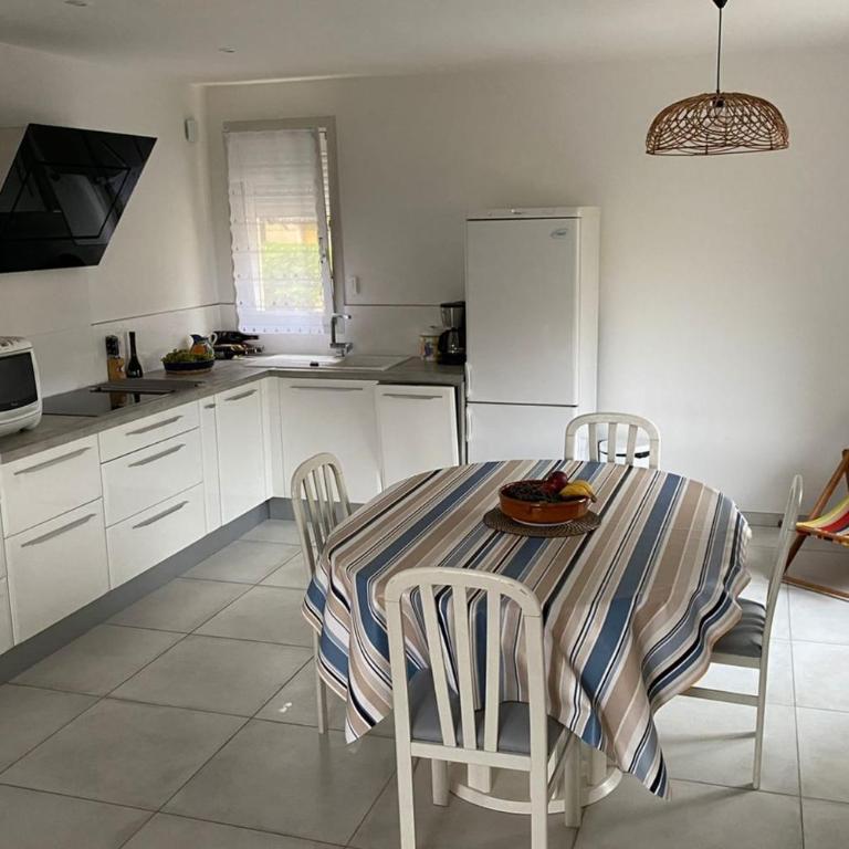 Spacious apartment in the heart of Narbonne Plage - Appartement - 4