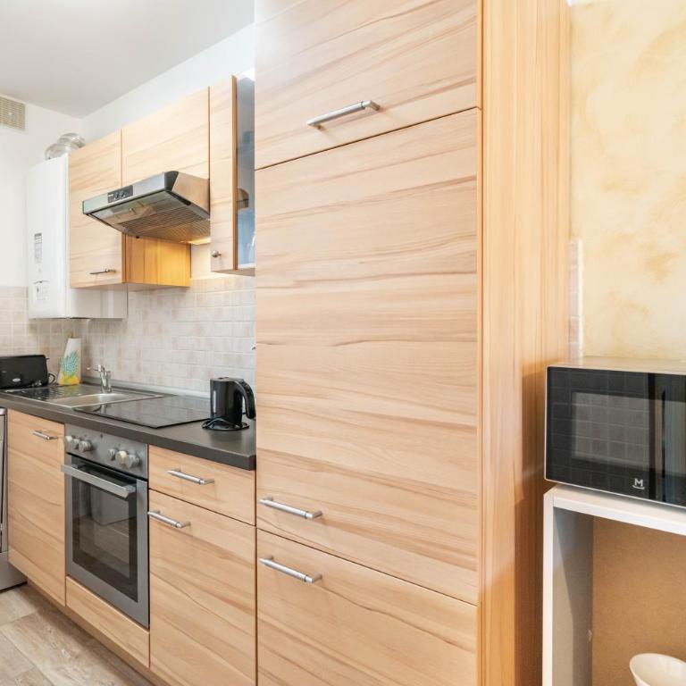 Hello Côte d'Azur - Spacious apartment at a 5 min walk from the beach - Appartement 2 Chambres - 24