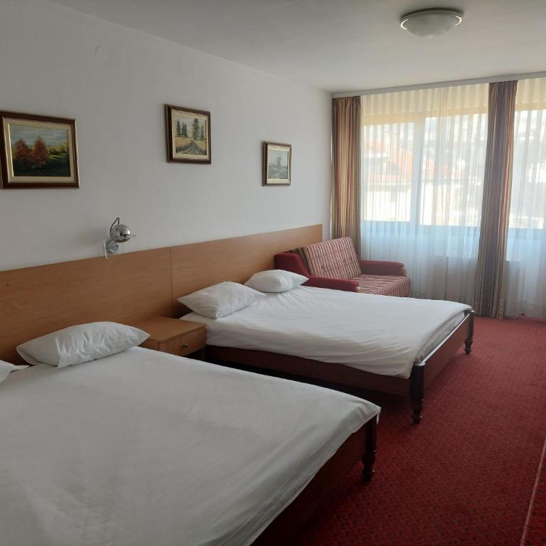 Hotel Grand - Junior Suite - 7
