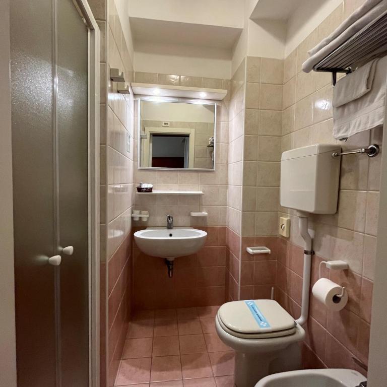 Hotel Mon Pays - Double Room - 11