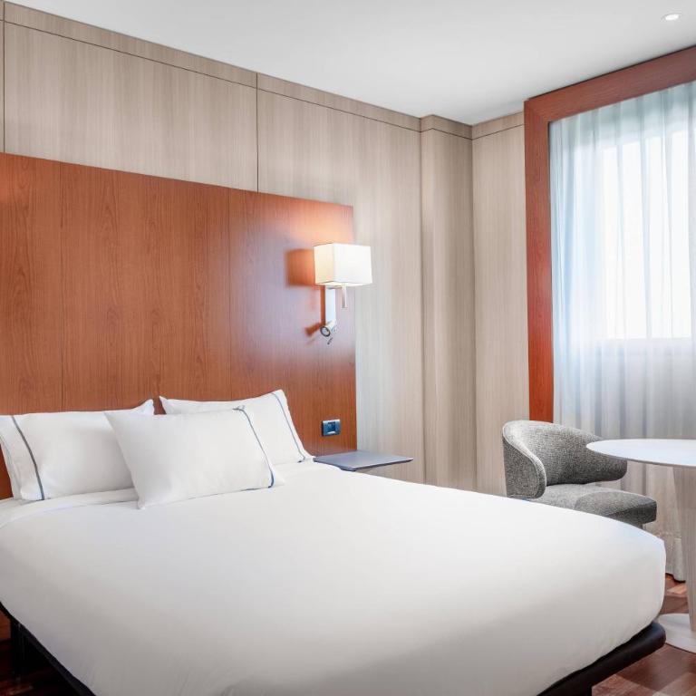 AC Hotel Huelva by Marriott - Habitación Estándar Plus con vistas a la ciudad - Cama grande - 1