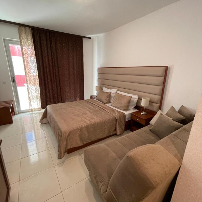 Apartments Miri - Standardna Dvokrevetna Soba sa Bračnim Krevetom - 4