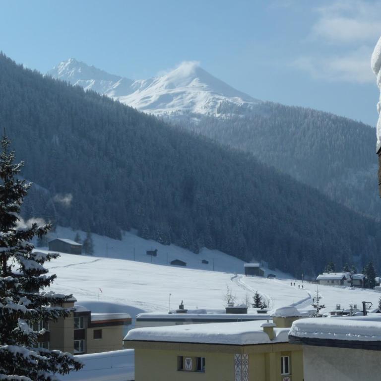 Valbella - Apartment mit Blick auf die Berge - 12