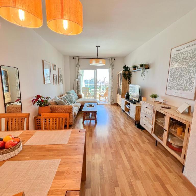 Bright apartment with terrace, pool and beach - Apartamento de 3 dormitorios - 46