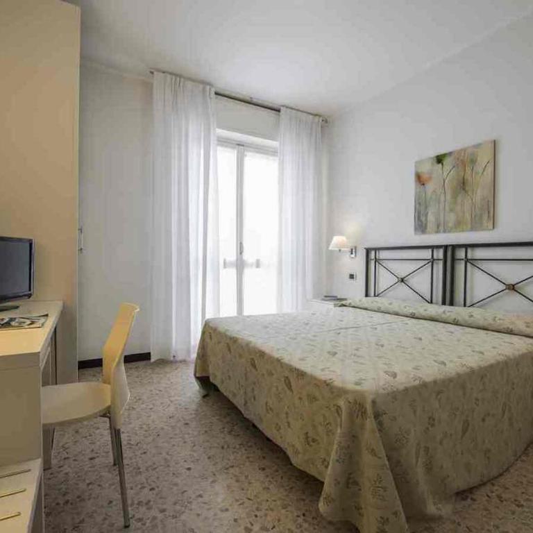 Hotel Aida - Camera Superior Matrimoniale/Doppia con Letti Singoli - 4