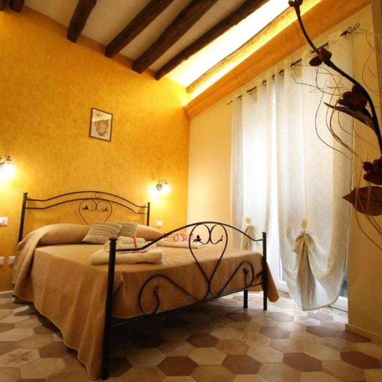 Palazzo Campisi rooms - Classic Quadruple Room - 1