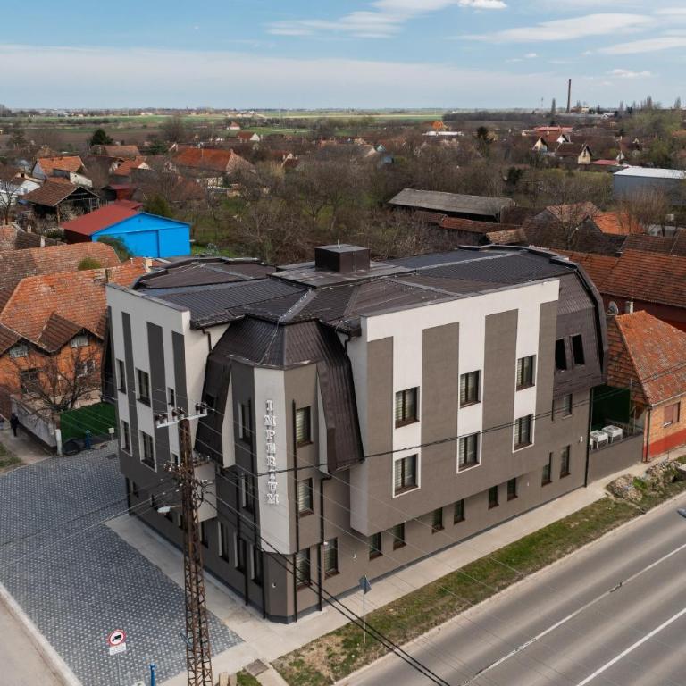 Garni Hotel IMPERIUM Subotica - Deluxe Double or Twin Room with City View - 1