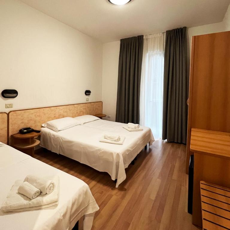Hotel Little - Camera Tripla - 2