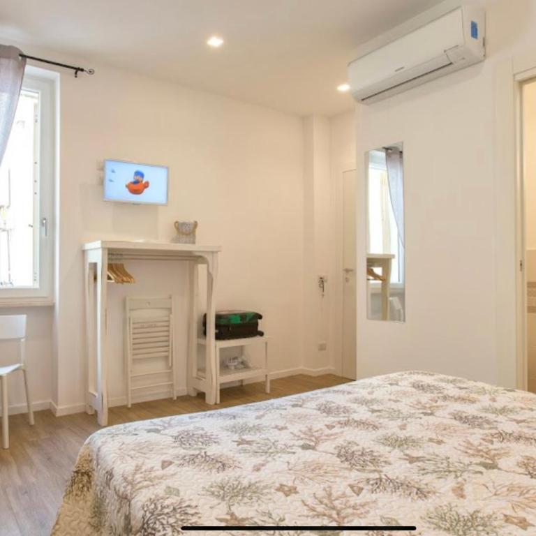 Catalogna10 Rooms - Camera Matrimoniale con Bagno Privato - 6