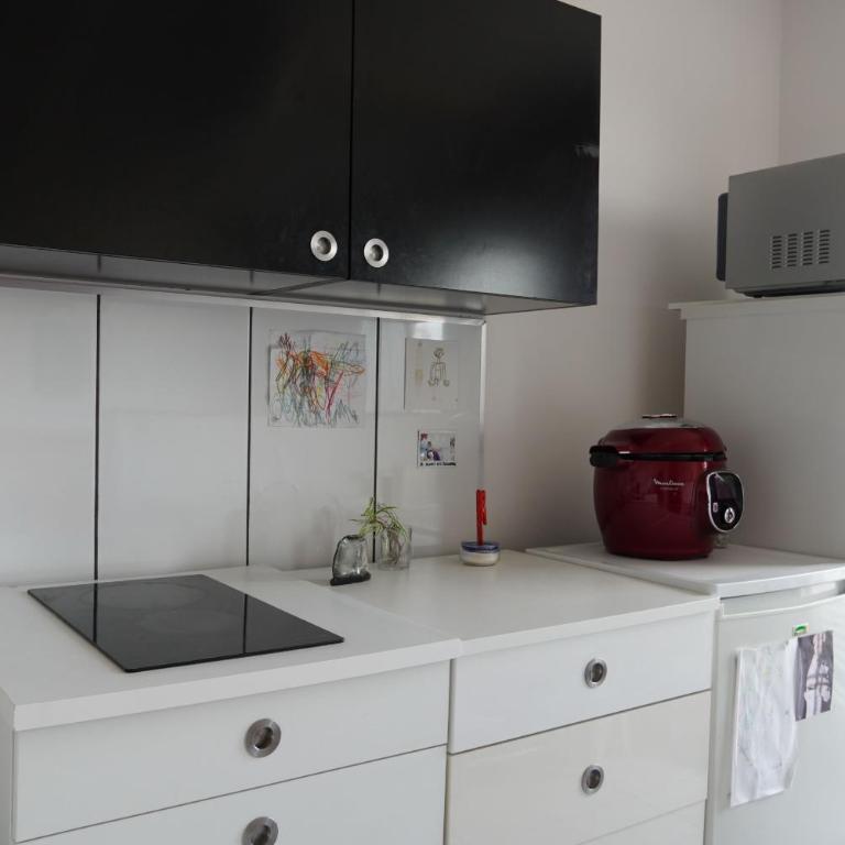 chambre privée POUR FEMME UNIQUEMENT dans appartement à partager - 15 minutes Paris-10 minutes stade de France - Double Room - 5