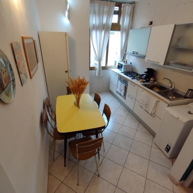 Alkimya Casa Vacanze - Appartamento con 2 Camere da Letto - 76
