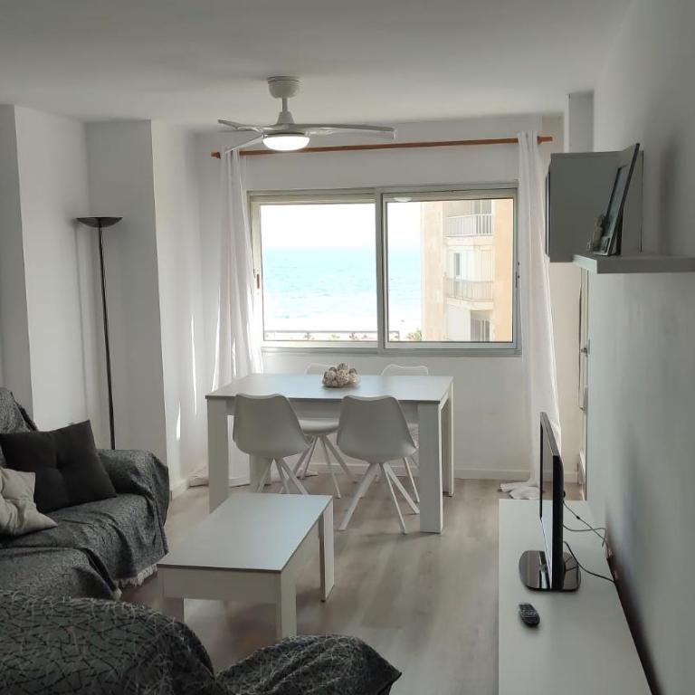 Precioso alojamiento junto al Mediterráneo - Apartamento de 3 dormitorios - 4
