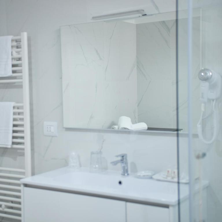 La Casa di Eva - Camera Matrimoniale con Bagno Privato - 11