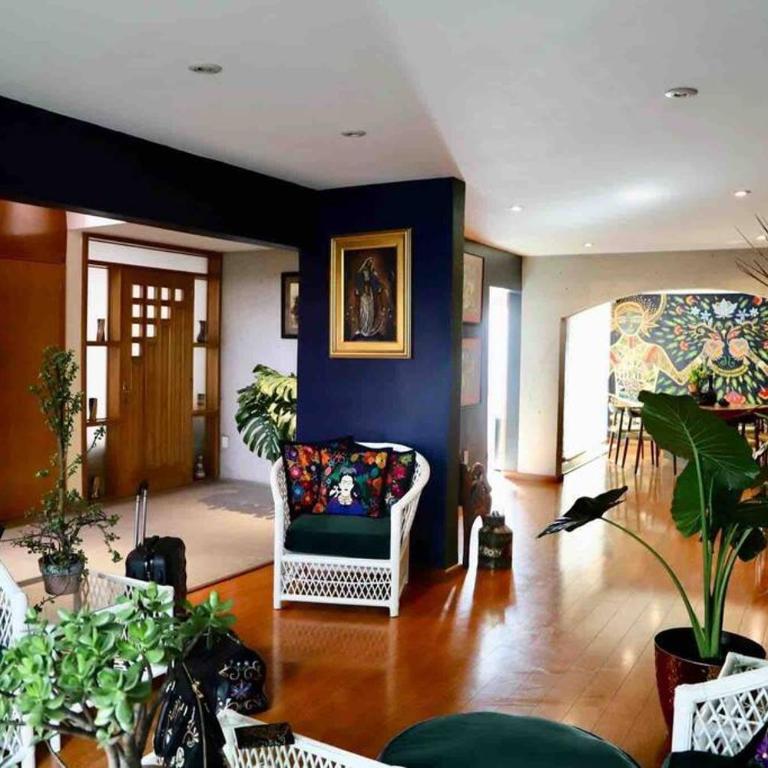 Luxurious Mid Century Modern folk art home - Casa de 4 dormitorios - 88