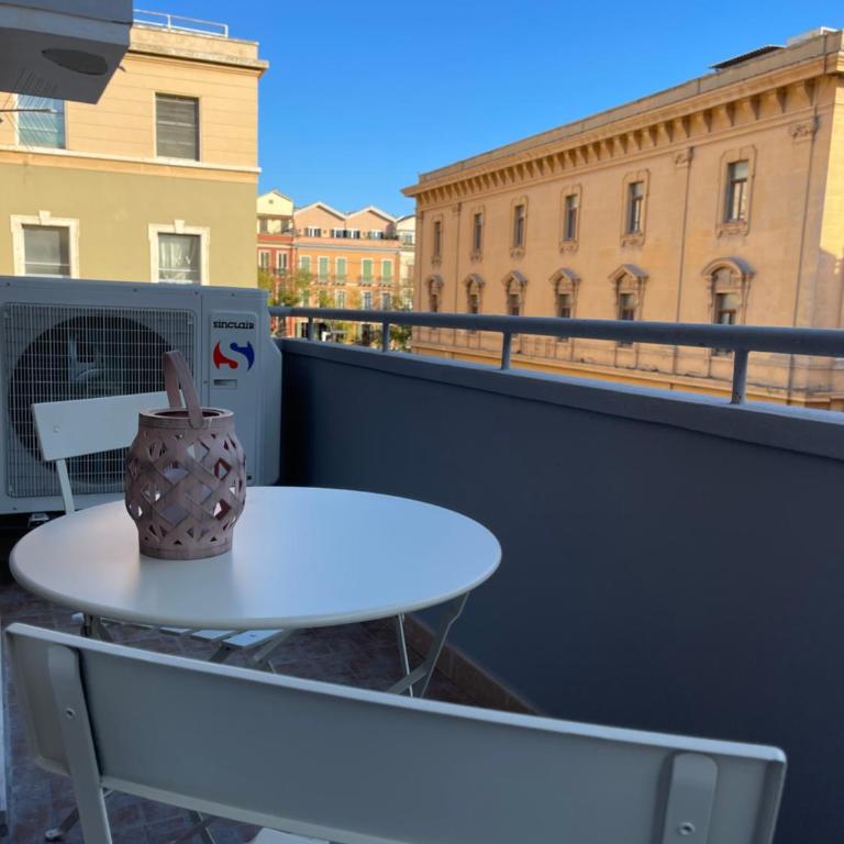 XOXO Cagliari - Two-Bedroom Apartment - 12