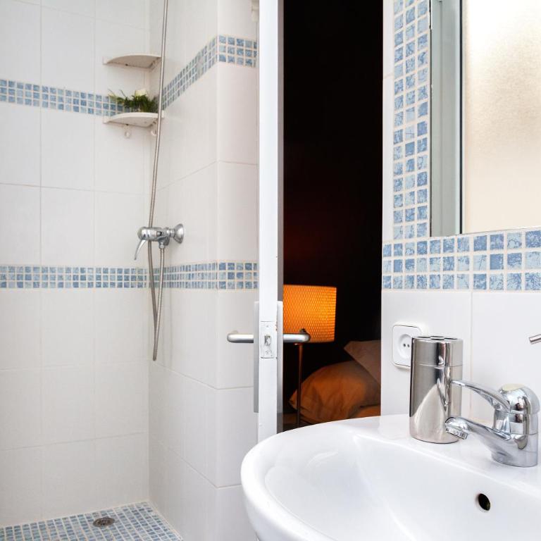 Feelathome Center Apartments - One-Bedroom Apartment - Passatge Maiol Street - 10