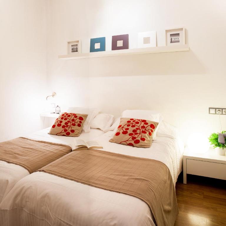Feelathome Center Apartments - Two-Bedroom Apartment - Gran Via Street (4 Adults) - 4