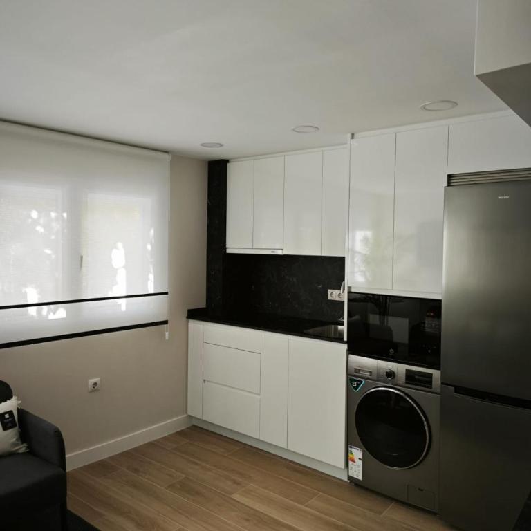 Studio Sevilla Suites Málaga - Estudio - 6