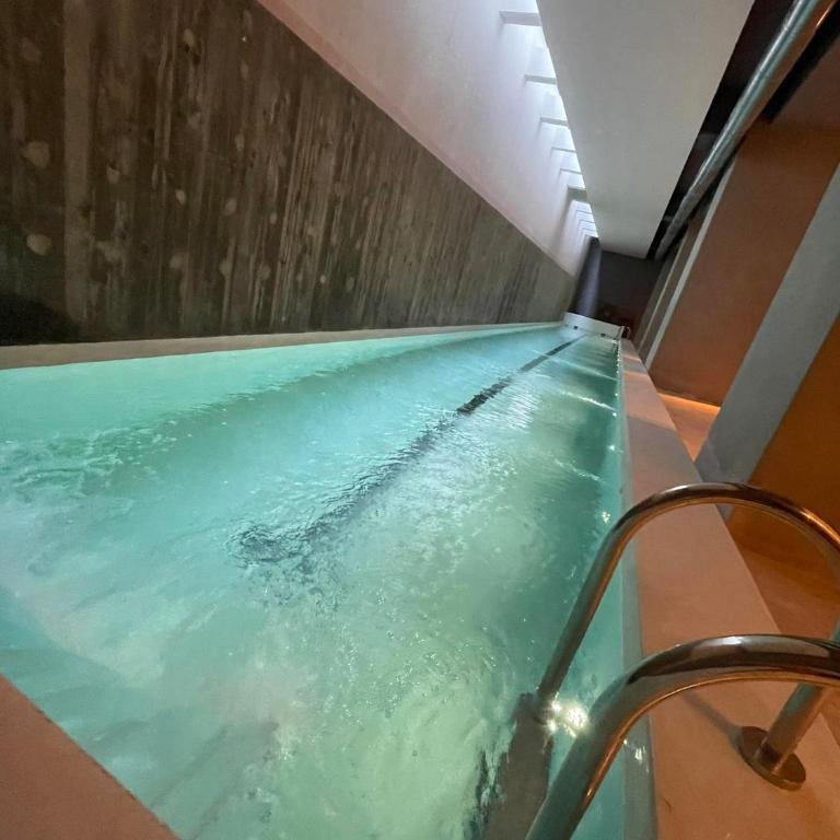Nuevo Departamento de categoría de 2 ambientes con cochera y amenities en ROYAL PARK Mar del Plata, excelente ubicación a dos cuadras de la playa - Apartamento de 1 dormitorio - 15