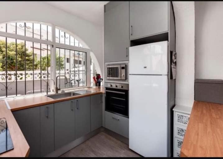 Casa Mascott - Two-Bedroom House - 26
